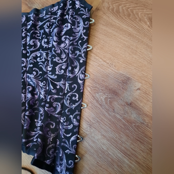 Lilac Brocade Steel Boned Corset - Picture 3 of 5